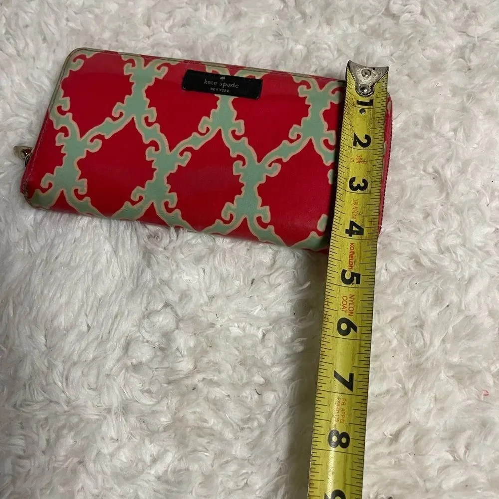 Kate Spade Neda Daycation Wallet Coral Red Turquoise Blue.